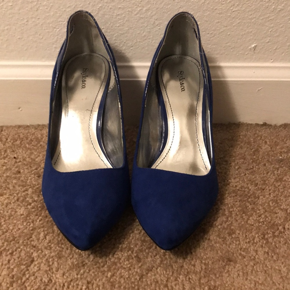 Brand New blue suede heels!